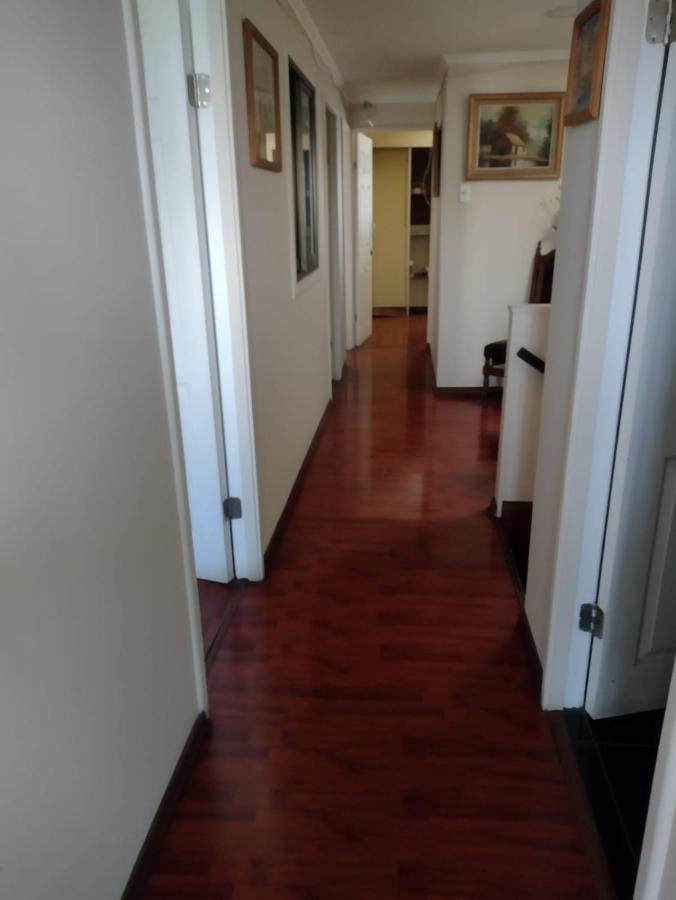 Hostal Ines Hotel Сантяго Екстериор снимка